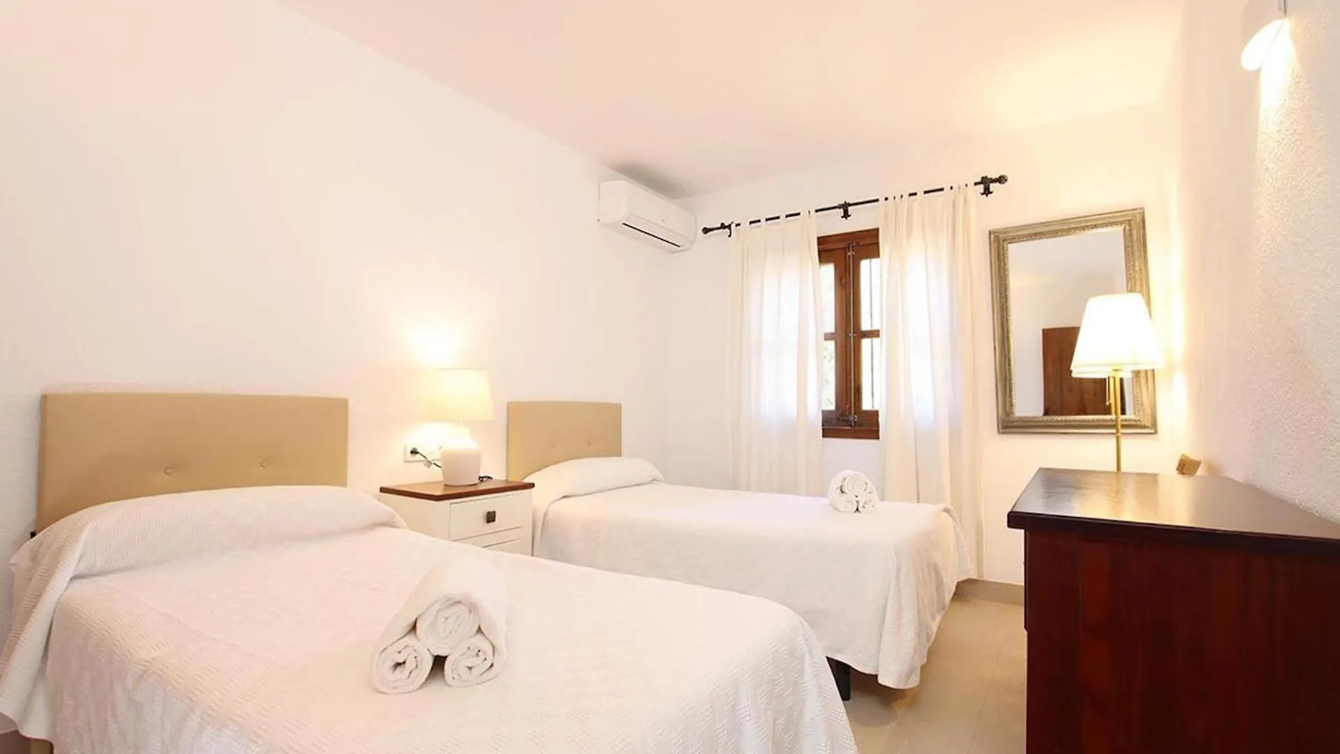 Finca Bennassar Pollenca Villa